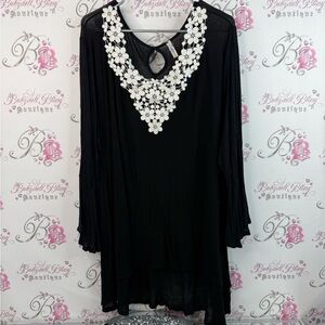 Yummy plus dress or long top Elegant Black Tunic with White Floral Design